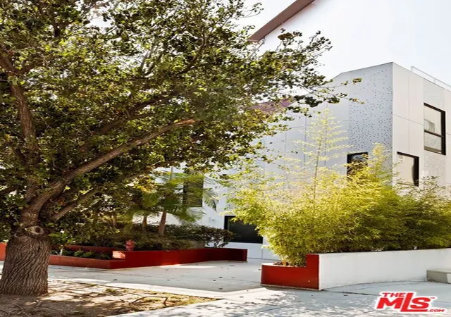 Photo 2 of Condo for sale at 1253 N Sweetzer Ave #5, West Hollywood, CA 90069 | MLS# 26991961 | Listing updated on 2026-09-26
