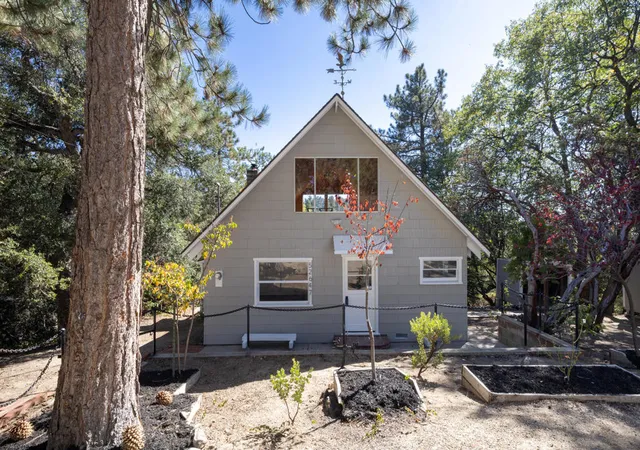 Photo 1 of Single family home for sale at 52647 Pine Cvs Rd, Idyllwild, CA 92549 | MLS# 219153233DA | Listing updated on 2026-09-26