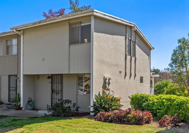 Townhouse for sale at 5710 Ferber St, San Diego, CA 92122 | MLS# 260023463SD