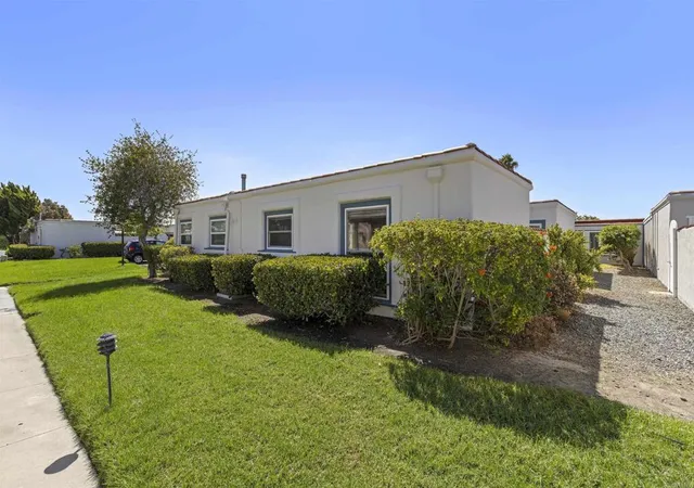 Photo 3 of Single family home for sale at 3621 S Vista Campana #46, Oceanside, CA 92057 | MLS# NDP2608959 | Listing updated on 2026-10-07