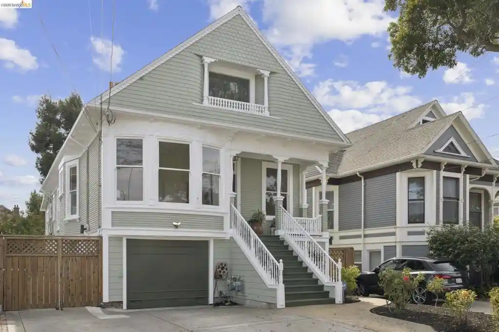 Photo 1 of Sale Pending at 2138 Pacific Ave, Alameda, CA 94501 | MLS# 41149428 | Listing updated on 2026-10-14