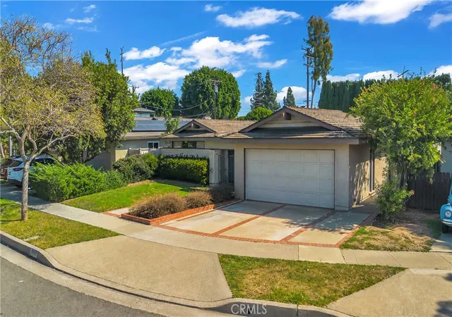 Photo 3 of Sale Pending at 1414 East 18th, Santa Ana, CA 92705 | MLS# DW26209712 | Listing updated on 2026-10-05
