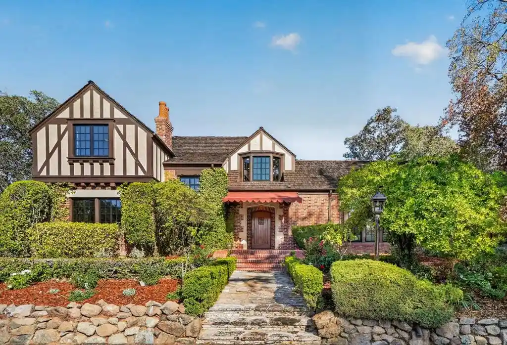 Single family home for sale at 17085 17087 Summit Way, Los Gatos, CA 95030 | MLS# ML82061840