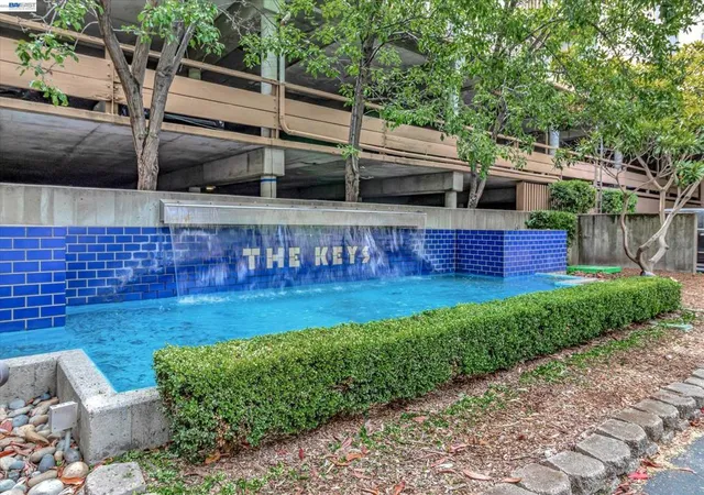 Condo for sale at 410 N Civic Dr #302, Walnut Creek, CA 94596 | MLS# 41149437