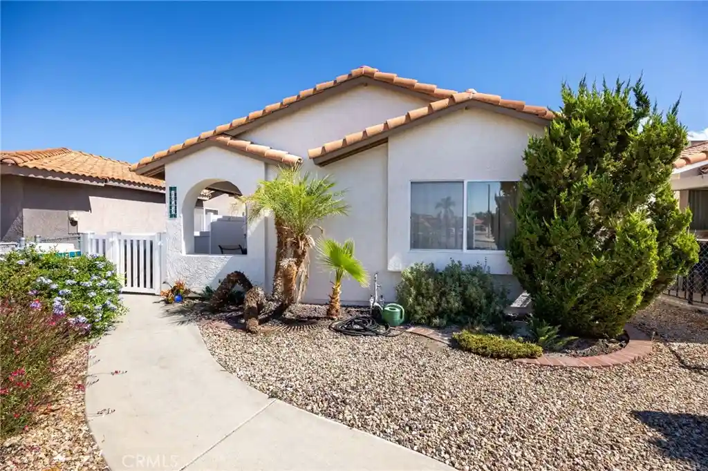 Photo 1 of Single family home for sale at 1083 Sombra Way, San Jacinto, CA 92582 | MLS# SW26209646 | Listing updated on 2026-10-24