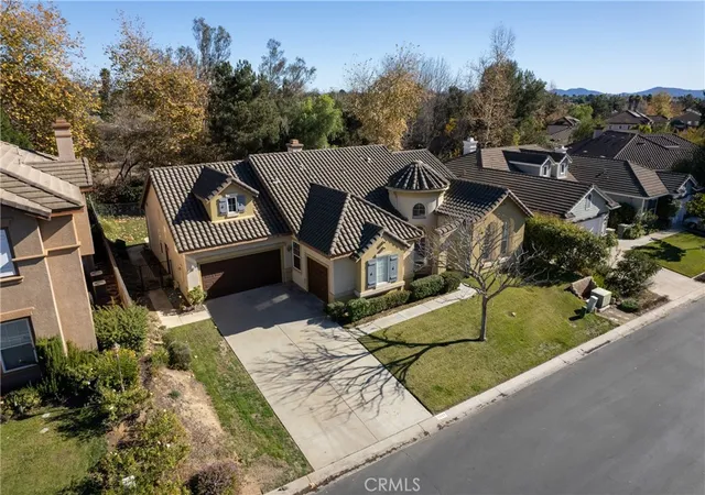 Photo 3 of Single family home for sale at 1031 Inverlochy Dr, Fallbrook, CA 92028 | MLS# SW26209458 | Listing updated on 2026-10-08