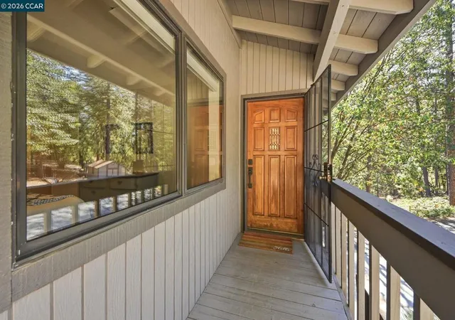 Photo 4 of Single family home for sale at 1450 Pleasant Ridge Rd, Colfax, CA 95713 | MLS# 41149438 | Listing updated on 2026-10-10