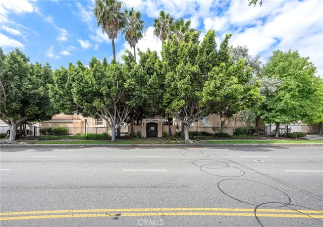 Townhouse for sale at 16001 S Vermont #54, Gardena, CA 90247 | MLS# CV26209299