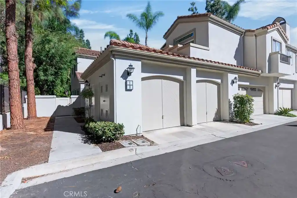 Photo 1 of Condo for sale at 1 Sagunto, Aliso Viejo, CA 92656 | MLS# IV26206465 | Listing updated on 2026-10-15
