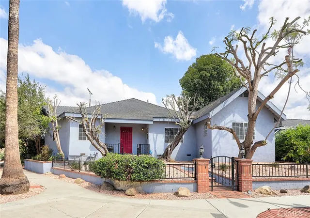 Photo 1 of Sale Pending at 7700 Isis Ave, Los Angeles, CA 90045 | MLS# SB26208818 | Listing updated on 2026-10-08