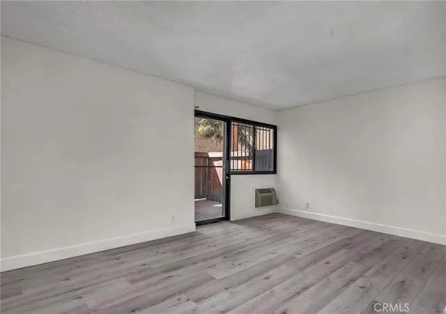 Listing Photo 1 - Condo for sale in building located at 525 S Ardmore, Los Angeles, CA 90020 - Unit #161