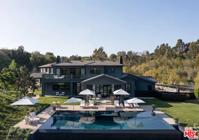 Photo 1 of Mansion for sale at 25211 Jim Bridger Rd, Hidden Hills, CA 91302 | MLS# 26992971 | Listing updated on 2026-09-28