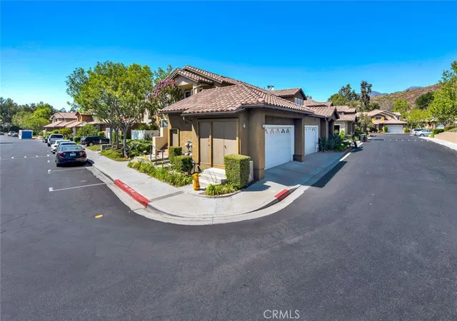 Listing Photo 5 - Condo for sale in building located at 58 Mira Mesa, Rancho Santa Margarita, CA 92688