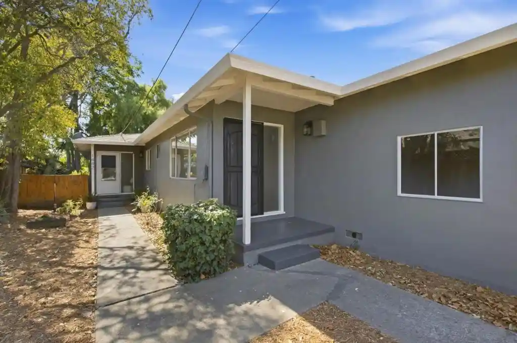 Listing Photo 1 - Condo for sale in 1440 Valota Rd located at 1440 Valota Rd, Redwood City, CA 94061 - Unit 1440 Valota Rd