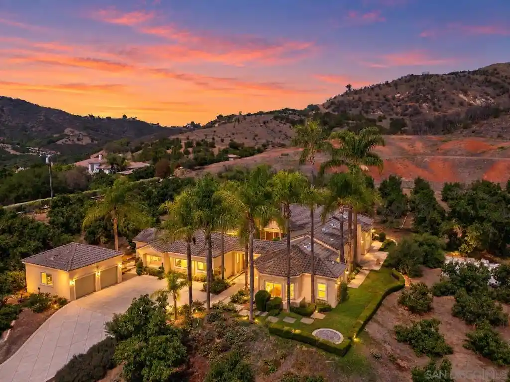 Photo 1 of Mansion for sale at 28560 Via Santa Rosa, Temecula, CA 92590 | MLS# 260023488SD | Listing updated on 2026-10-20