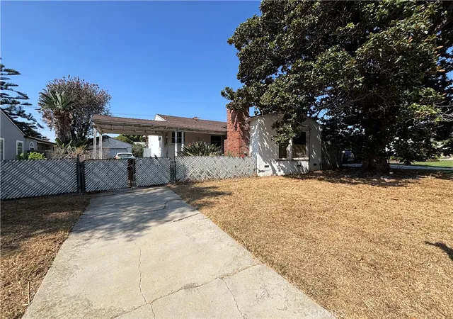 Photo 1 of Sale Pending at 9805 South 4th, Inglewood, CA 90305 | MLS# SR26208822 | Listing updated on 2026-10-30
