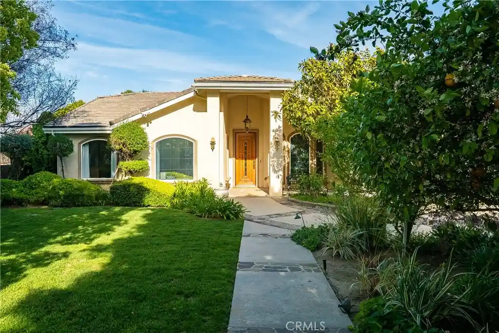 Photo 1 of Single family home for sale at 9240 Encino, Northridge, CA 91325 | MLS# SR26209883 | Listing updated on 2026-10-29