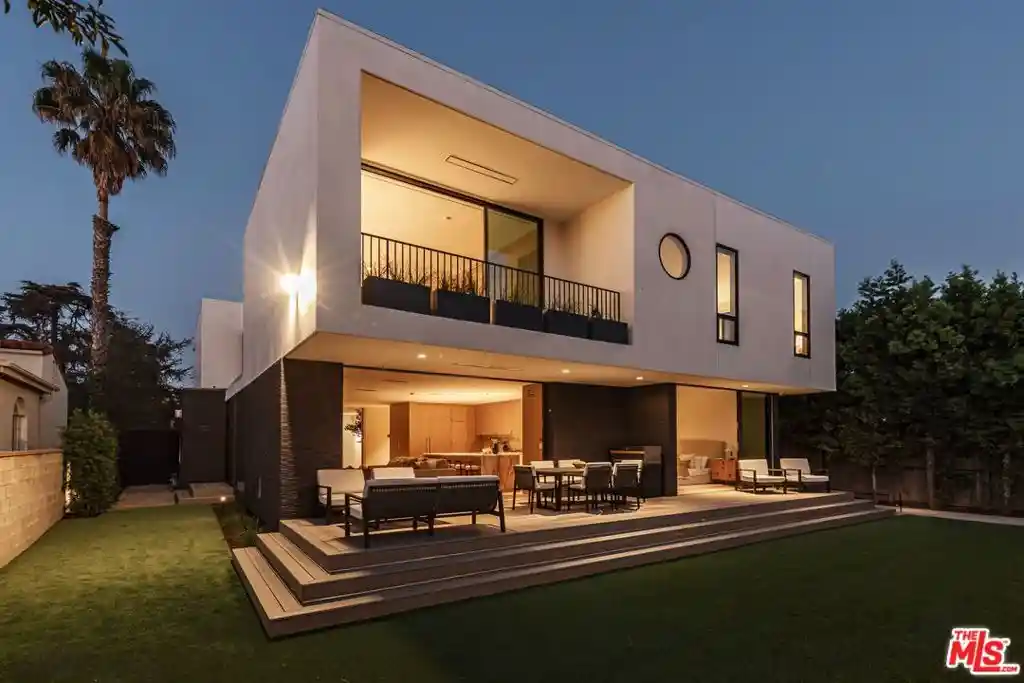 Photo 1 of Mansion for sale at 248 19th Street, Santa Monica, CA 90402 | MLS# 26992011 | Listing updated on 2026-10-28