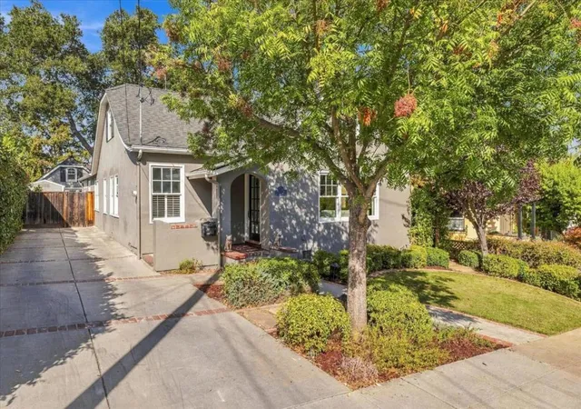 Photo 3 of Sale Pending at 244 San Mateo Ave, Los Gatos, CA 95030 | MLS# ML82062072 | Listing updated on 2026-10-03