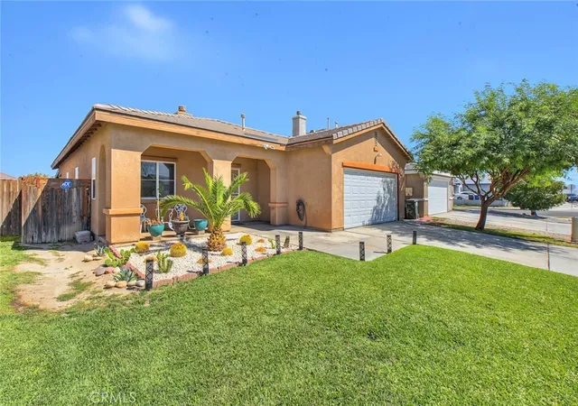 Photo 2 of Single family home for sale at 14242 Caballo Ct, Victorville, CA 92394 | MLS# CV26209856 | Listing updated on 2026-09-26