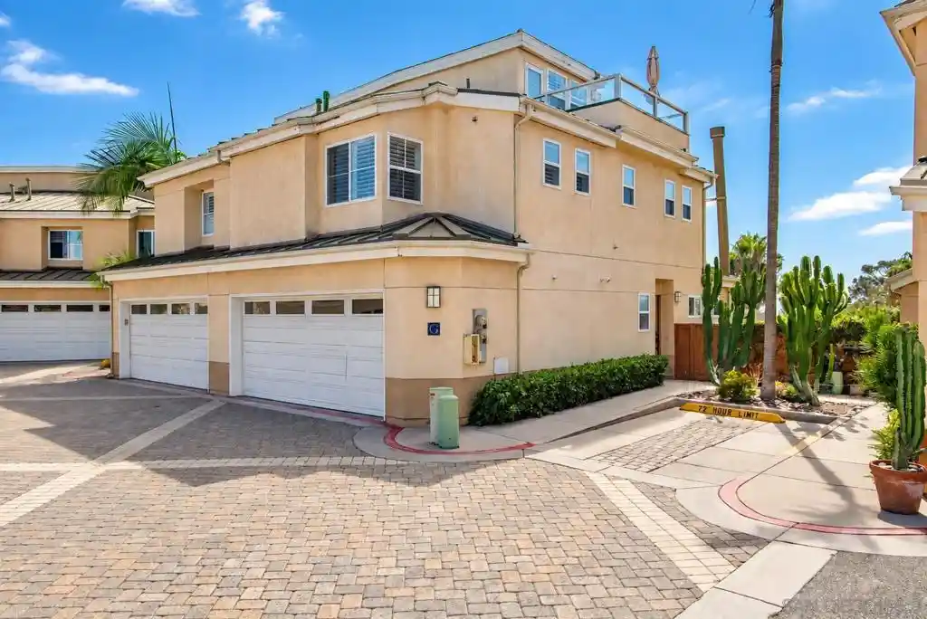 Photo 1 of Sale Pending at 555 Eaton St #G, Oceanside, CA 92054 | MLS# 260023496SD | Listing updated on 2026-10-20