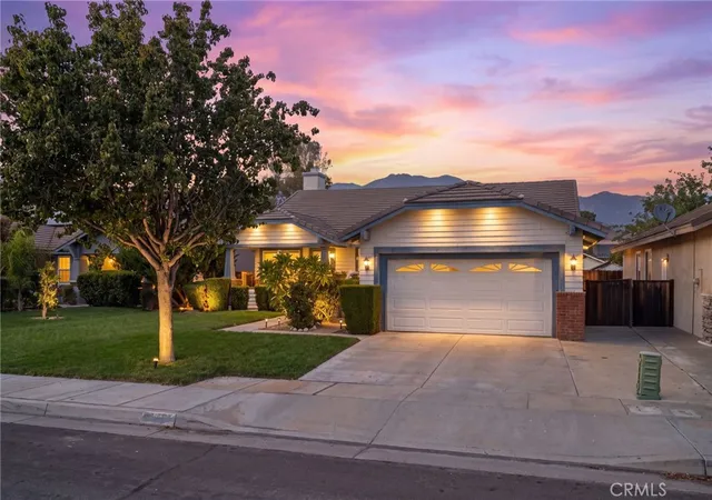 Photo 2 of Sale Pending at 5694 Nectar, Hemet, CA 92544 | MLS# IV26208808 | Listing updated on 2026-10-09