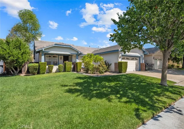 Photo 3 of Sale Pending at 5694 Nectar, Hemet, CA 92544 | MLS# IV26208808 | Listing updated on 2026-10-09