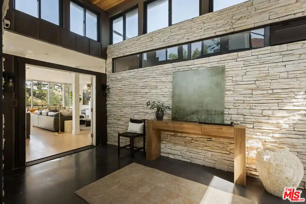 Photo 1 of Single family home for sale at 454 Stassi Ln, Santa Monica, CA 90402 | MLS# 26992479 | Listing updated on 2026-10-19