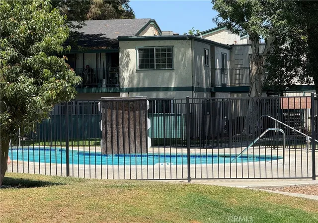 Listing Photo 5 - Condo for sale in building located at 1817 E Grand Ave, Escondido, CA 92027 - Unit #49