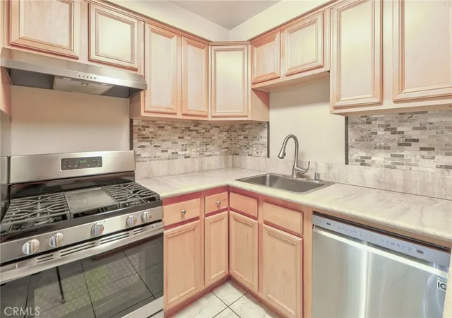 Listing Photo 5 - Condo for sale in building located at 1375 Cypress, San Dimas, CA 91773