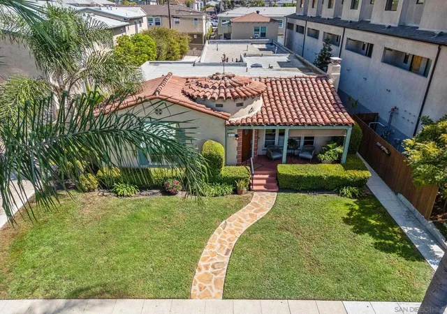 Photo 3 of Sale Pending at 4377 Ohio St, San Diego, CA 92104 | MLS# 260023503SD | Listing updated on 2026-10-01