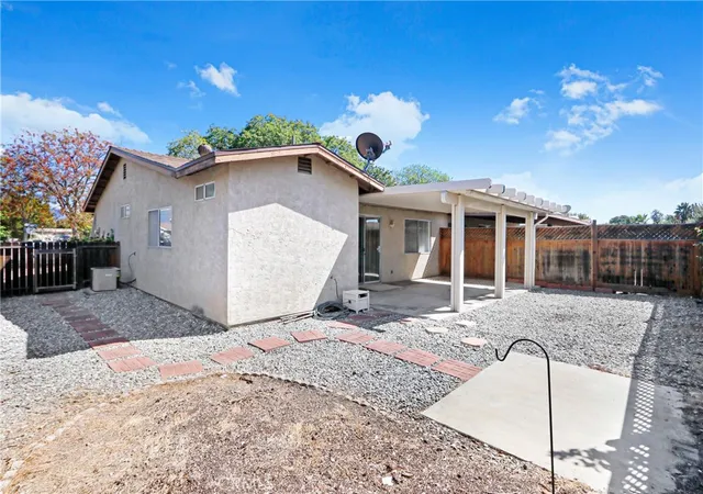 Photo 2 of Single family home for sale at 641 Solano Dr, Hemet, CA 92545 | MLS# PW26205478 | Listing updated on 2026-09-30