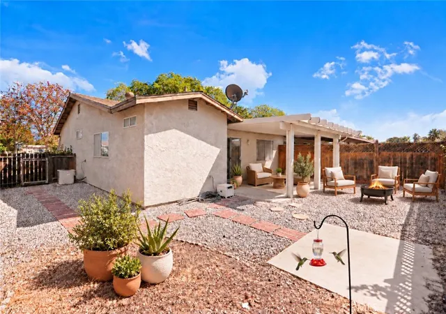 Photo 3 of Single family home for sale at 641 Solano Dr, Hemet, CA 92545 | MLS# PW26205478 | Listing updated on 2026-09-30