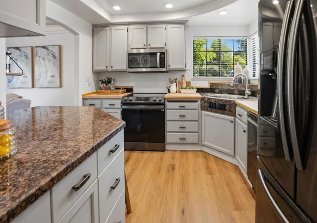 Photo 3 of Townhouse for sale at 37 Winding Way, Watsonville, CA 95076 | MLS# ML82062716 | Listing updated on 2026-10-05