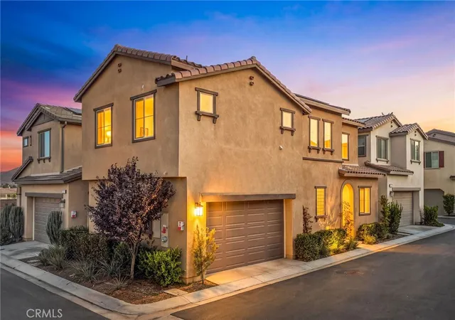Listing Photo 3 - Condo for sale in building located at 29230 Marx Wy, Winchester, CA 92596