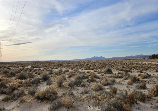 Land for sale at 800 Lockhart Rand Rd (near), Hinkley, CA 92347 | MLS# HD26210121