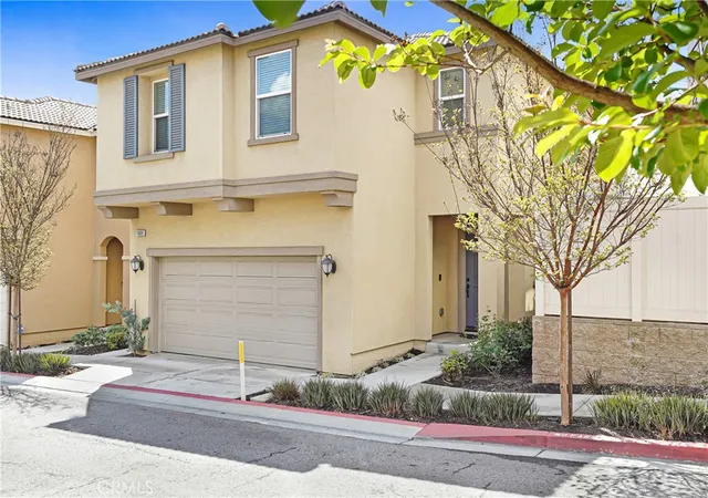 Photo 1 of Single family home for sale at 11809 Vienna Ln, Los Angeles, CA 90047 | MLS# CV26209515 | Listing updated on 2026-10-05