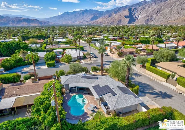 Photo 3 of Single family home for sale at 1420 E San Jacinto Way, Palm Springs, CA 92262 | MLS# 26992087PS | Listing updated on 2026-10-09