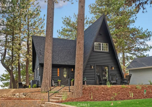 Photo 2 of Single family home for sale at 31427 Lightfoot Way, Running Springs, CA 92382 | MLS# CV26209945 | Listing updated on 2026-09-28