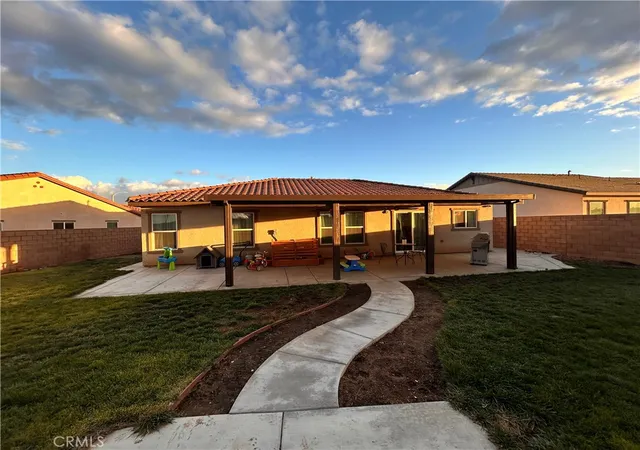 Photo 3 of Single family home for sale at 11596 Sunny Way, Victorville, CA 92392 | MLS# PF26210092 | Listing updated on 2026-10-13