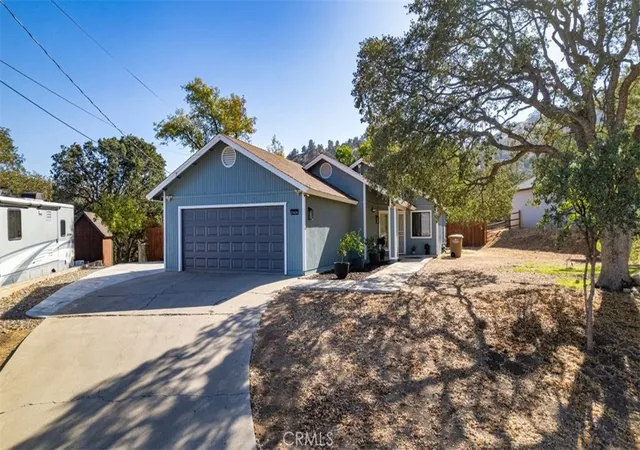 Photo 1 of Single family home for sale at 21424 Mountain, Tehachapi, CA 93561 | MLS# SR26210183 | Listing updated on 2026-10-02