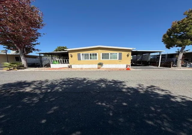 Photo 2 of Manufactured home for sale at 602 Hermitage St #602, San Jose, CA 95134 | MLS# ML82062745 | Listing updated on 2026-09-30