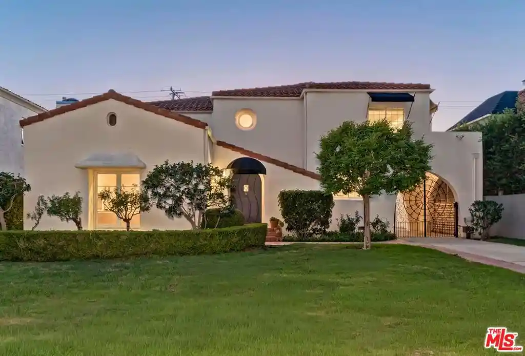Photo 1 of Sale Pending at 219 S Mccarty Dr, Beverly Hills, CA 90212 | MLS# 26993045 | Listing updated on 2026-10-19