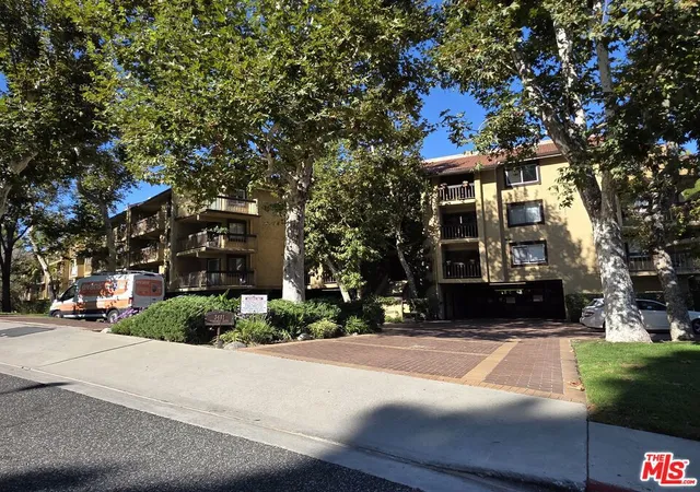 Photo 1 of Sale Pending at 3481 Stancrest Dr #211, Glendale, CA 91208 | MLS# 26993357 | Listing updated on 2026-10-30