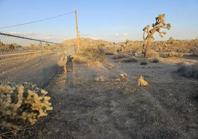 Photo 3 of Sale Pending at 20 Yucca Mesa Rd, Yucca Valley, CA 92284 | MLS# 219153288PS | Listing updated on 2026-09-30