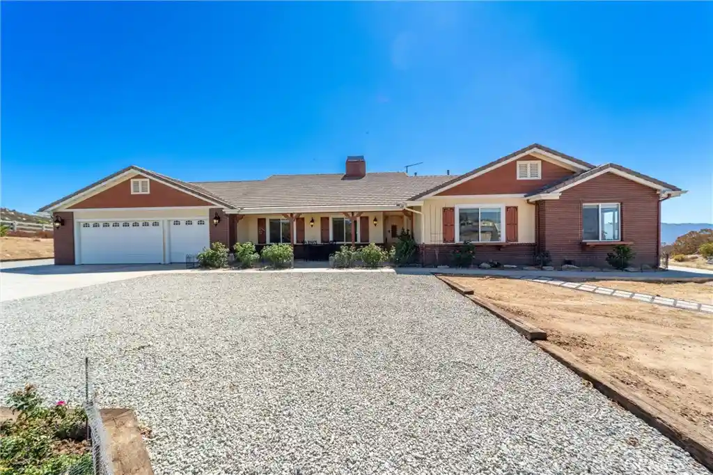 Photo 1 of Single family home for sale at 49125 Sweepstakes Ln, Aguanga, CA 92536 | MLS# SW26201928 | Listing updated on 2026-10-26
