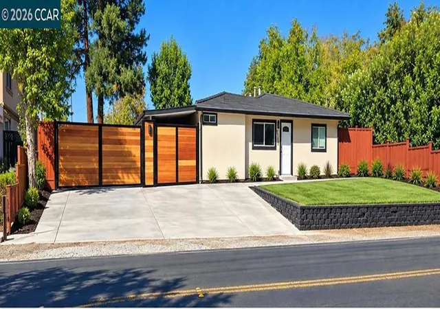 Photo 2 of Single family home for sale at 3121 Cowell Rd, Concord, CA 94518 | MLS# 41149538 | Listing updated on 2026-10-02