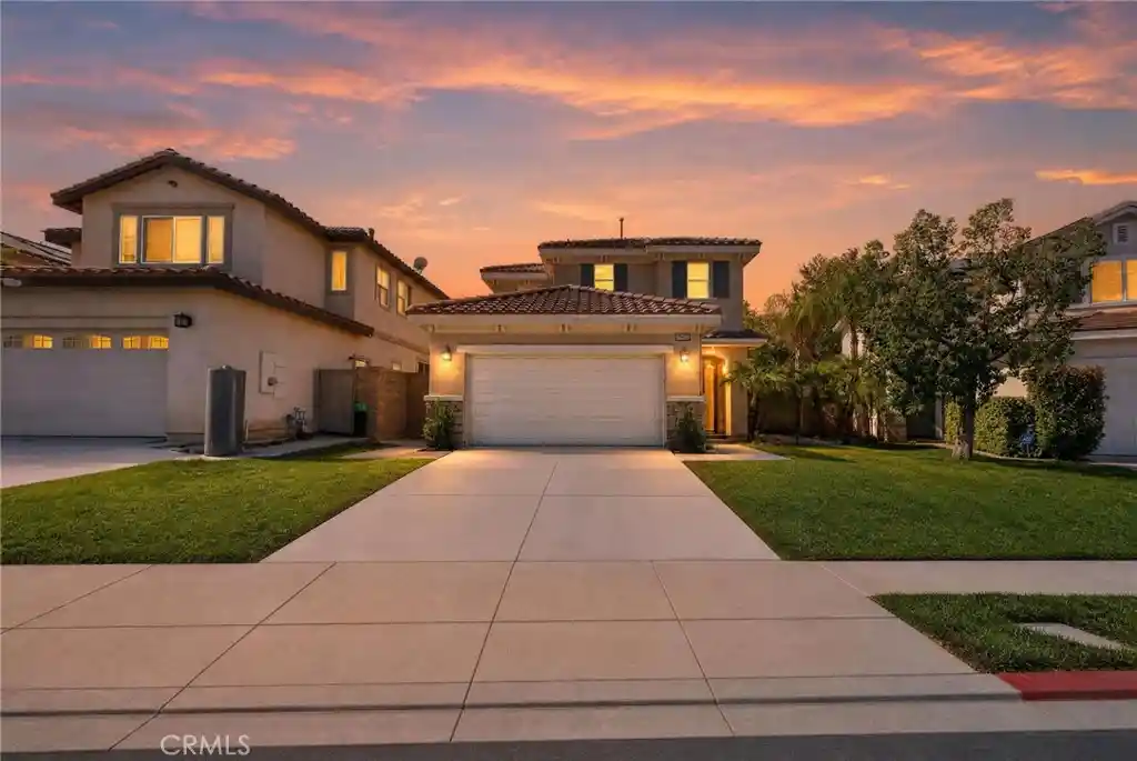 Photo 1 of Single family home for sale at 33489 Cedar Crk, Lake Elsinore, CA 92532 | MLS# IG26210117 | Listing updated on 2026-10-17