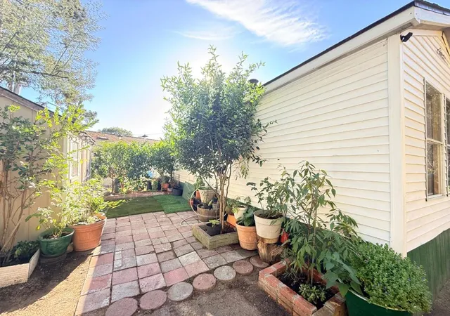 Photo 3 of Manufactured home for sale at 2546 Capitola Rd #62, Santa Cruz, CA 95062 | MLS# ML82061885 | Listing updated on 2026-10-04