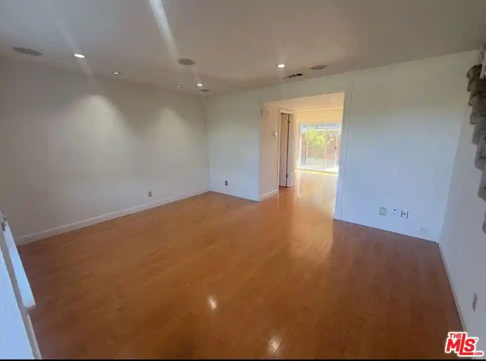 Listing Photo 2 - Condo for sale in 1391 Spring Vly located at 1391 Spring Vly, Livermore, CA 94551 - Unit 1391 Spring Valley